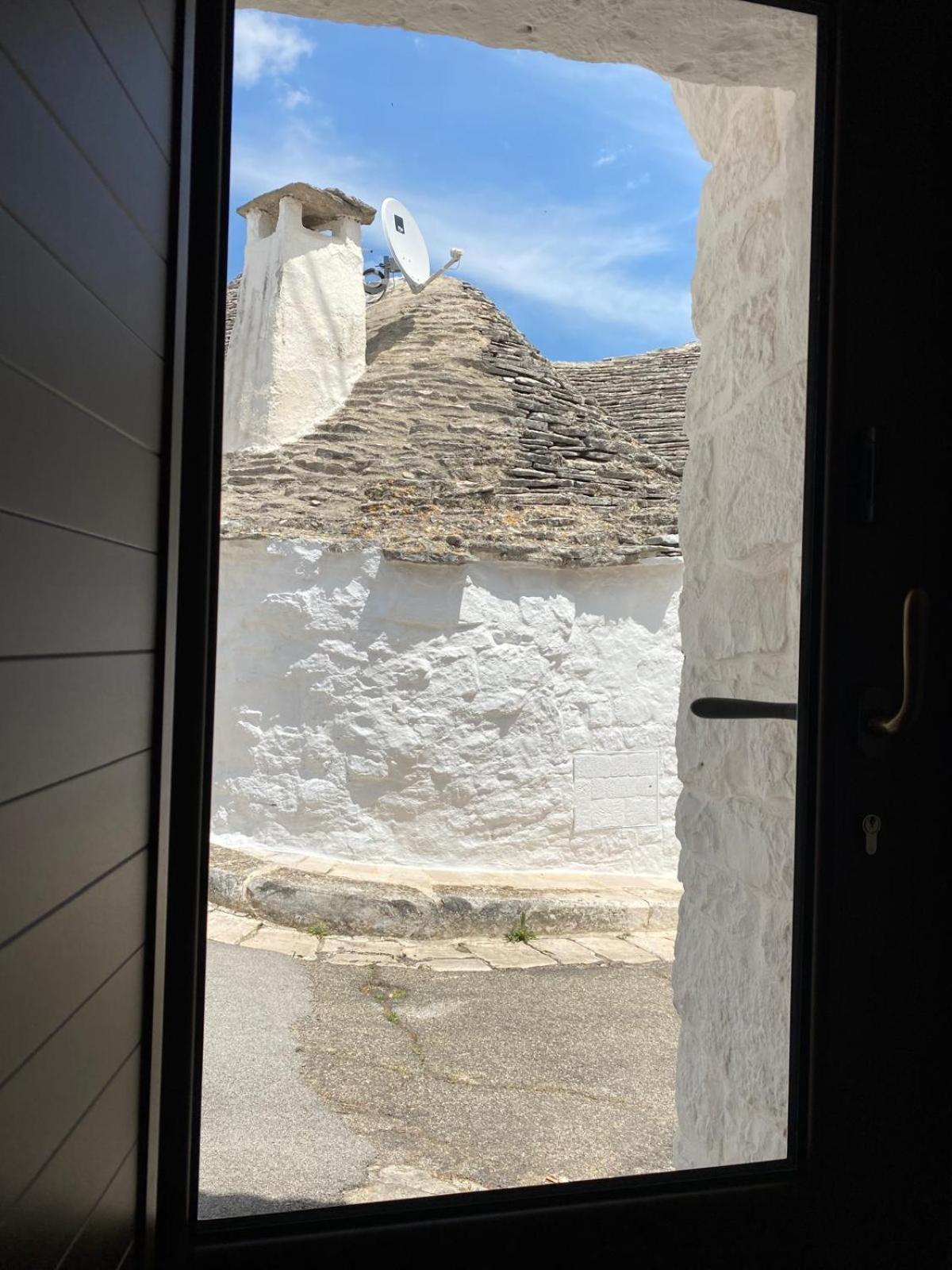Апарт отель Charming Trulli Альберобелло Экстерьер фото
